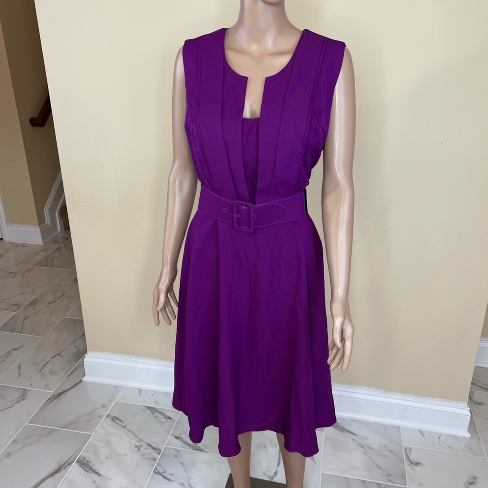 𝅺City chic belted dress